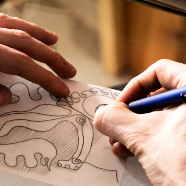 Taller de ilustración, grabado, impresión en tela y encuadernación artesanal